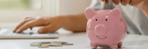 Nejvýhodnější spořicí účty v ČR k dubnu 2025: Kde nejlépe zhodnotit své peníze?